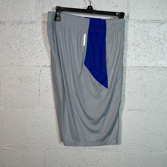 PUMA Men's 10" Moisture Wicking Training Cat Shorts grey/blue Large - Picture 1 of 7